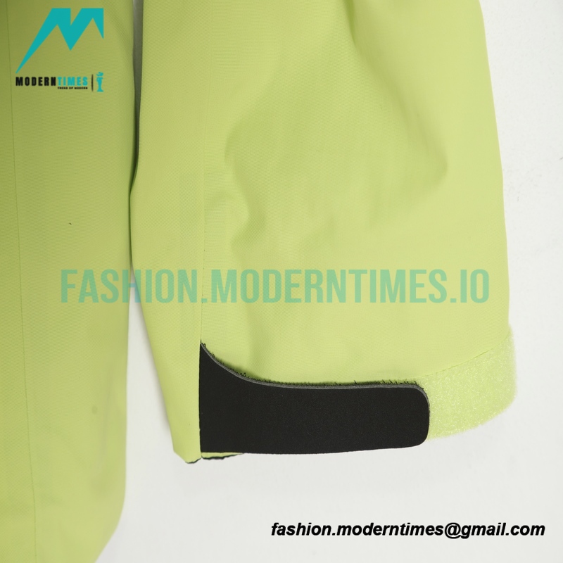 Arc Teryx - Alpha SV Outdoor Hardshell Jackets