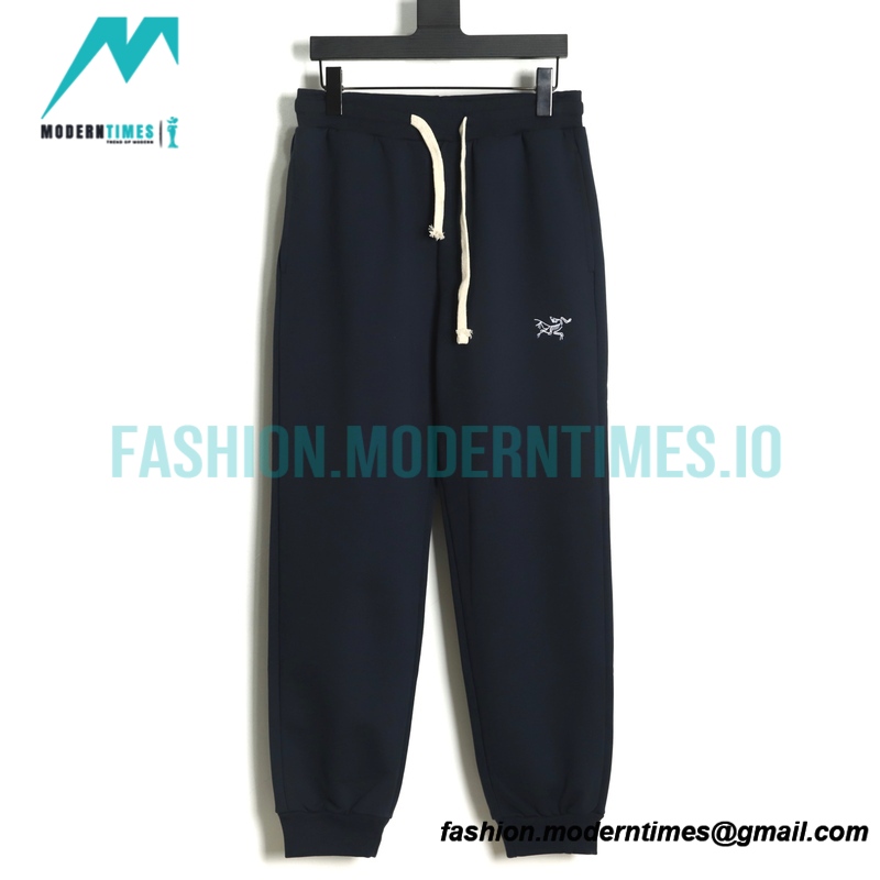 Arc Teryx - Embroidered Logo Sweatpants