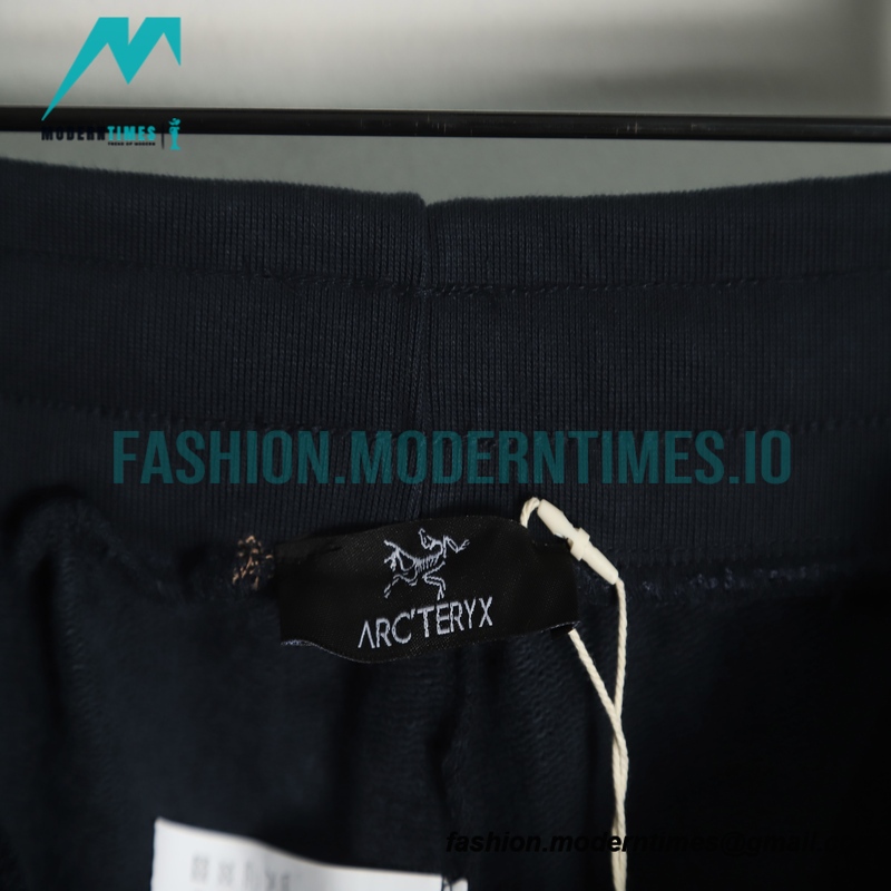 Arc Teryx - Embroidered Logo Sweatpants