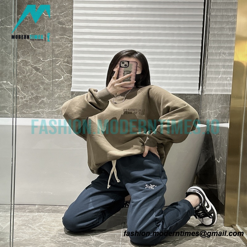 Arc Teryx - Embroidered Logo Sweatpants