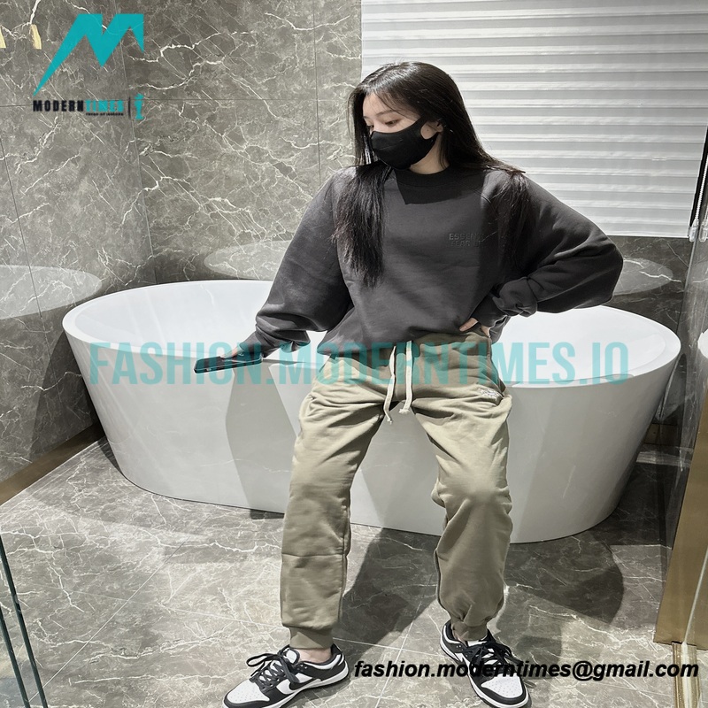 Arc Teryx - Embroidered Logo Sweatpants
