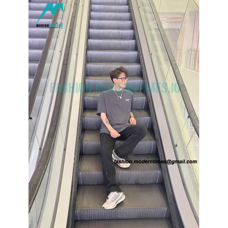 Arc Teryx - 23SS Short-sleeved T-shirt With Reflective Print