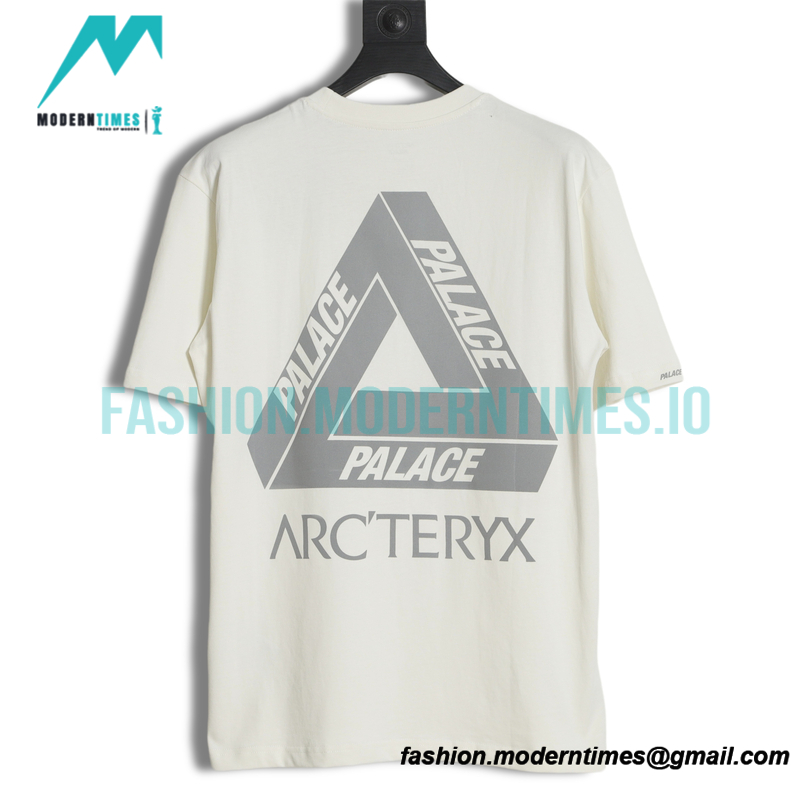 Arc Teryx - Palace Co-branded Short-sleeved T-shirt With Reflective Print