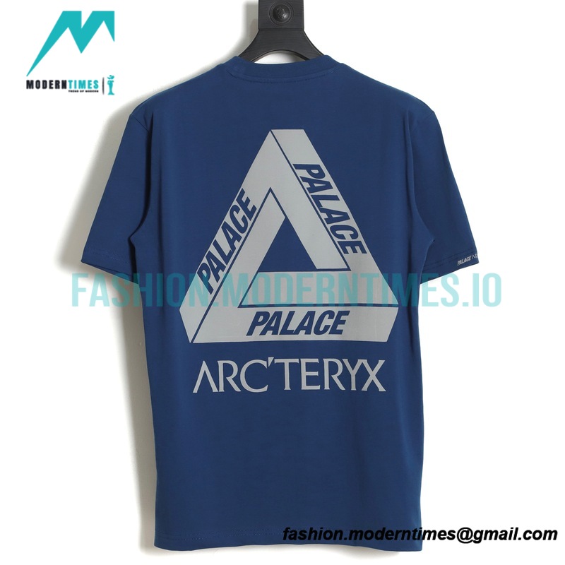 Arc Teryx - Palace Co-branded Short-sleeved T-shirt With Reflective Print