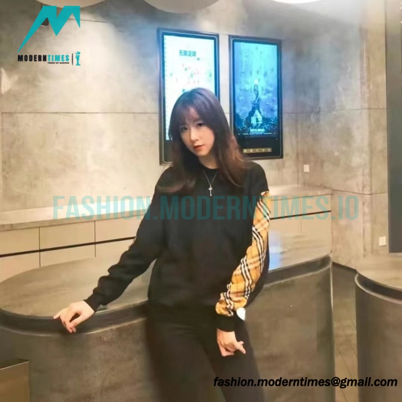 Burberry - Classic Plaid Striped Hoodie