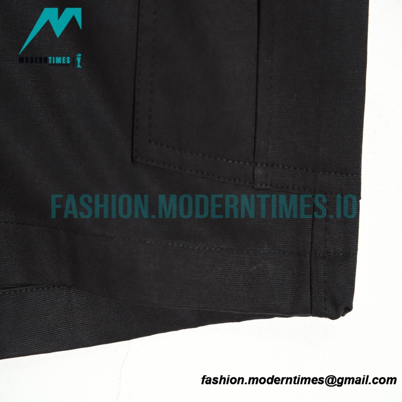 Burberry - Embroidered Logo Multi-pocket Cargo Shorts Pants