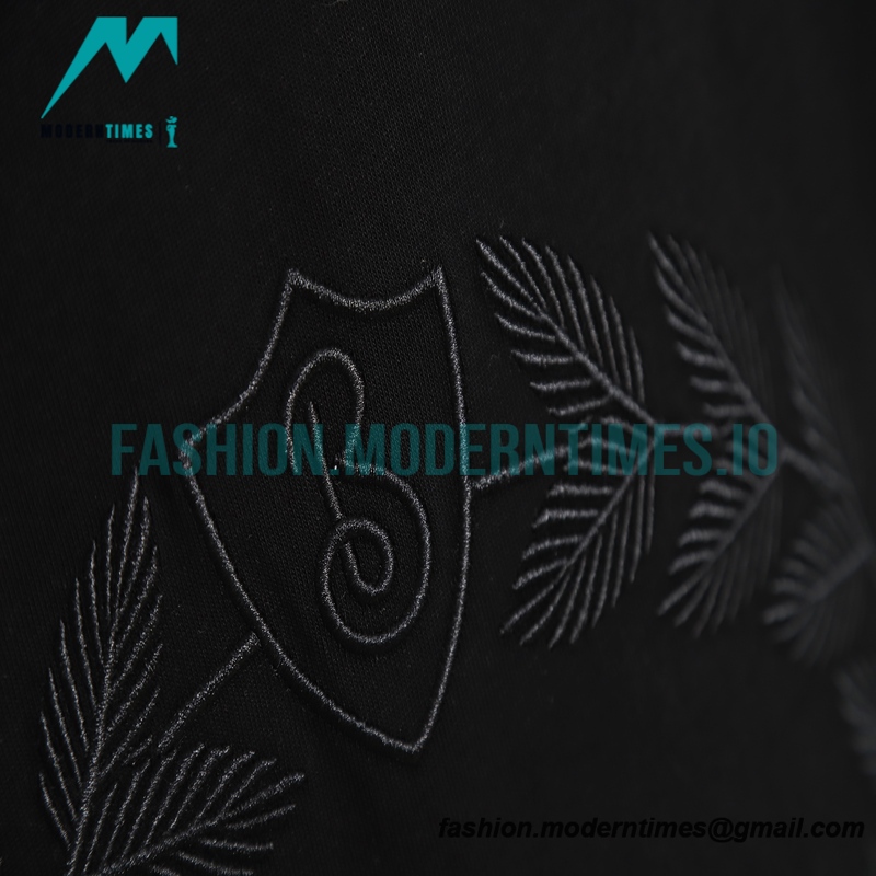Burberry - 23SS Leaf heraldry 3-dimensional embroidered short-sleeved T-shirt