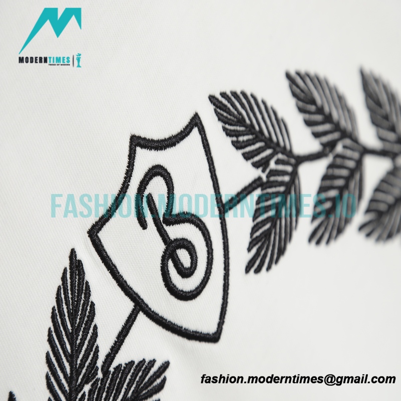 Burberry - 23SS Leaf heraldry 3-dimensional embroidered short-sleeved T-shirt