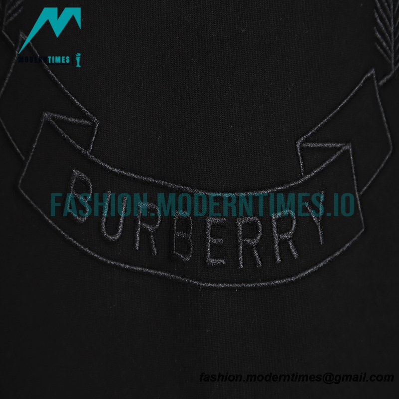 Burberry - 23SS Leaf heraldry 3-dimensional embroidered short-sleeved T-shirt