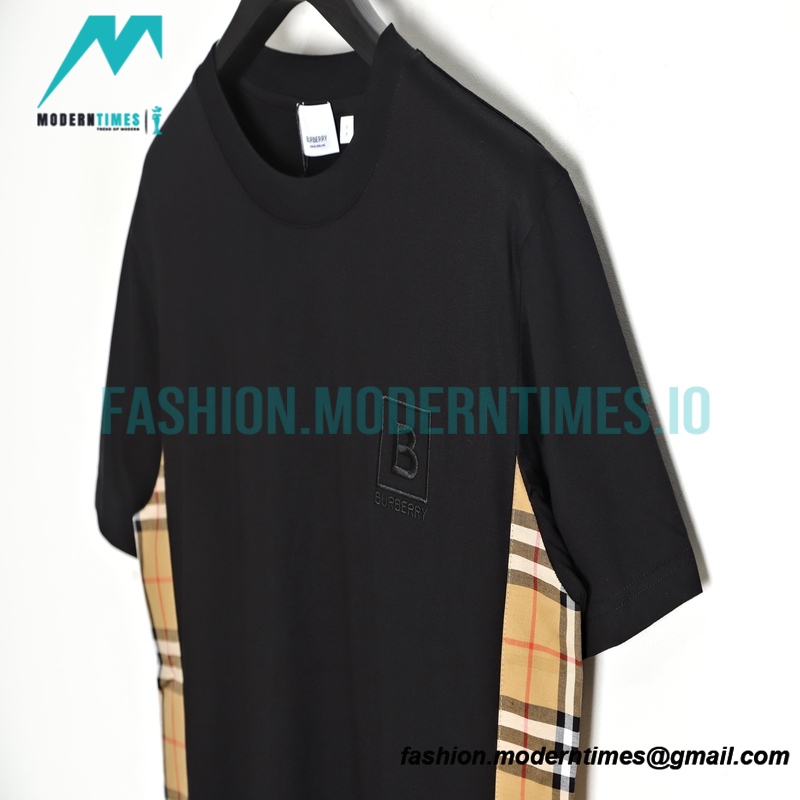 Burberry - Short Sleeved T-shirt With B Label Embroidery Stitched On The Chest