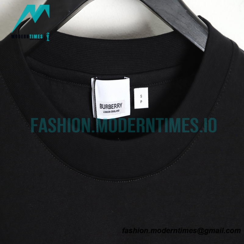 Burberry - Short Sleeved T-shirt With B Label Embroidery Stitched On The Chest