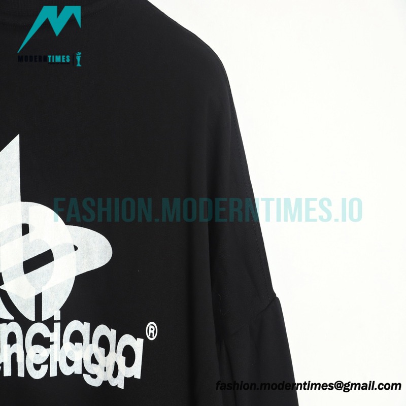 Balenciaga - 23FW Overlapping Letter Logo Round Neck Hoodie