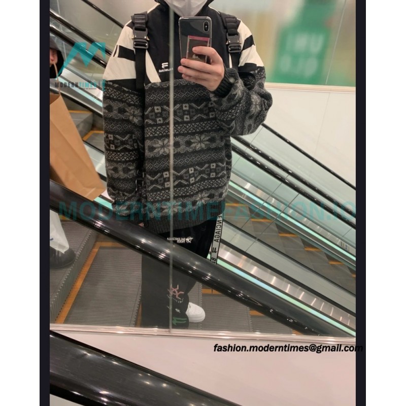 Balenciaga - 23FW Wool Blend Patchwork Hardshell Sweater