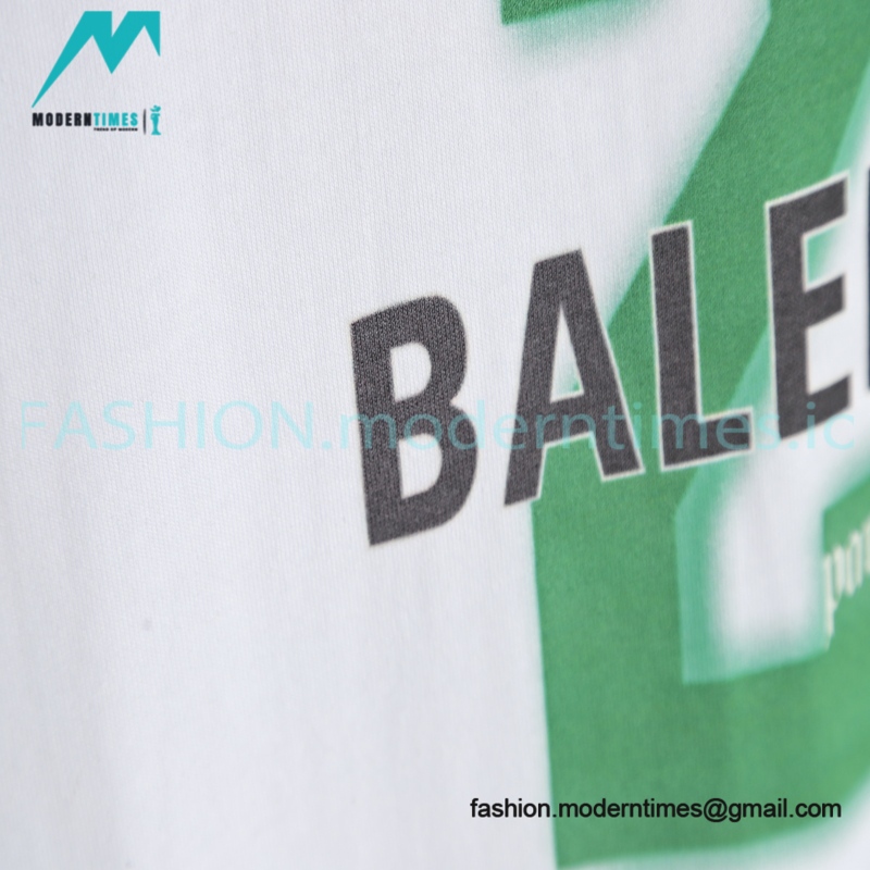 Balenciaga - Corri Digital N0. 22 Short T-shirt