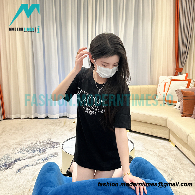 Balenciaga - 23SS Embroidered Short Sleeve T-shirt