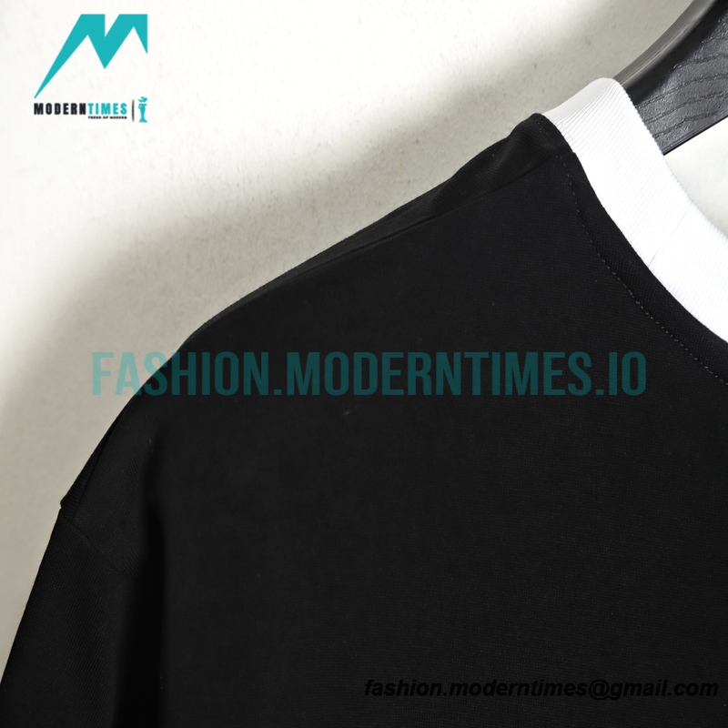 Fendi- 23ss Colour-matched Logo Foam-printed Short-sleeved T-shirt