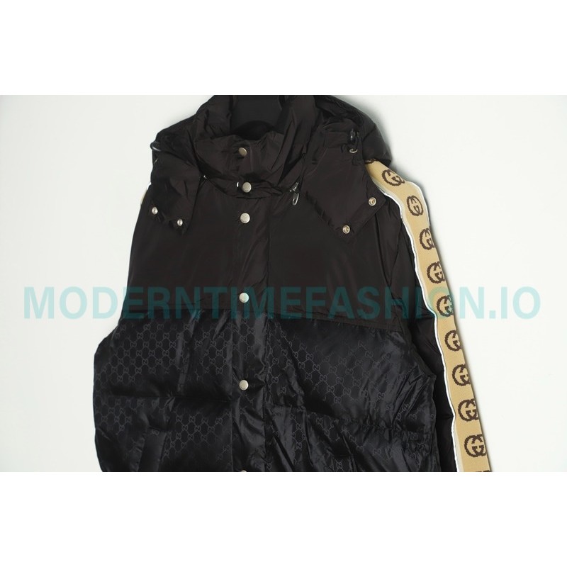 Gucci - 20FW Reflective G Jacquard Stripe Down Jacket