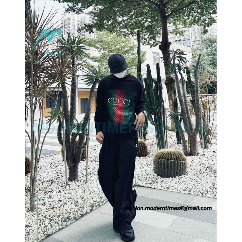 Gucci - Embroidered Logo Crew Neck Hoodie