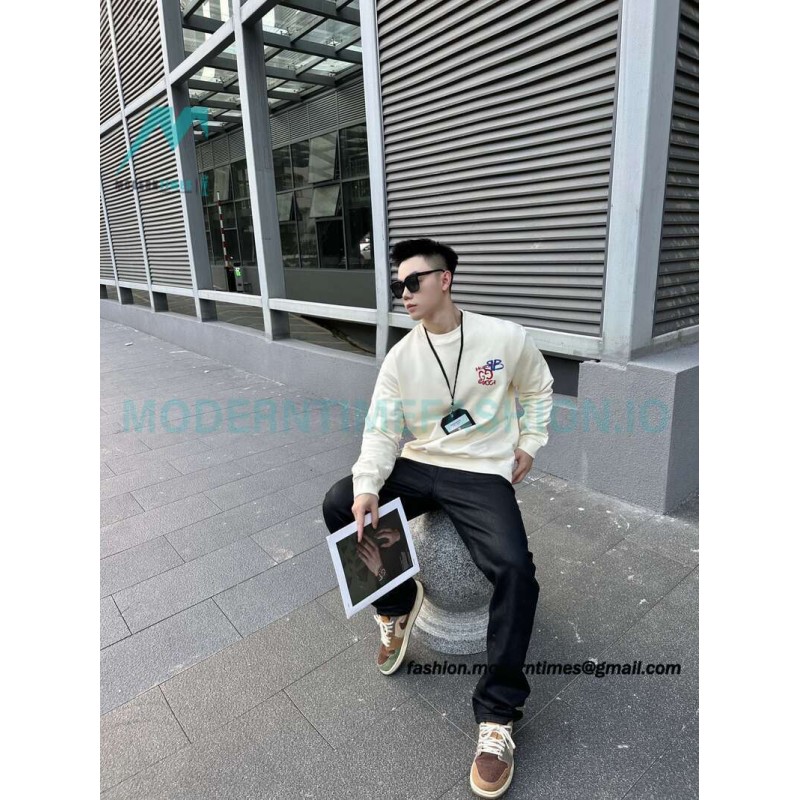 Gucci - Balenciaga Co-brand Embroidered Crewneck Hoodie On The Back