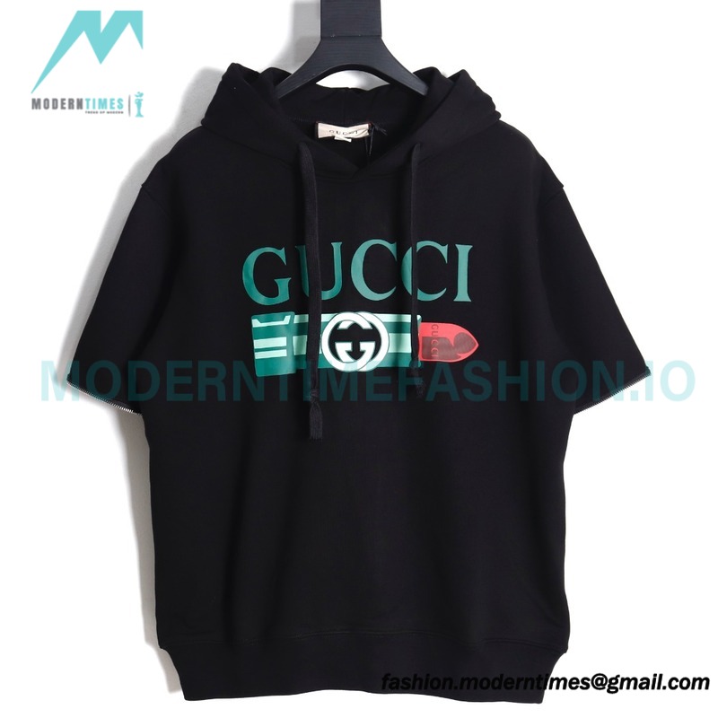 Gucci - Lipstick Print Detachable Hoodie