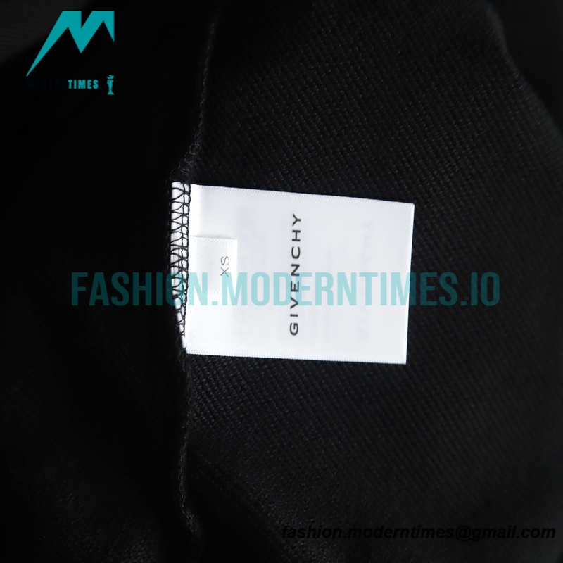 Givenchy - 22SS Reverse Letter Crewneck Hoodie