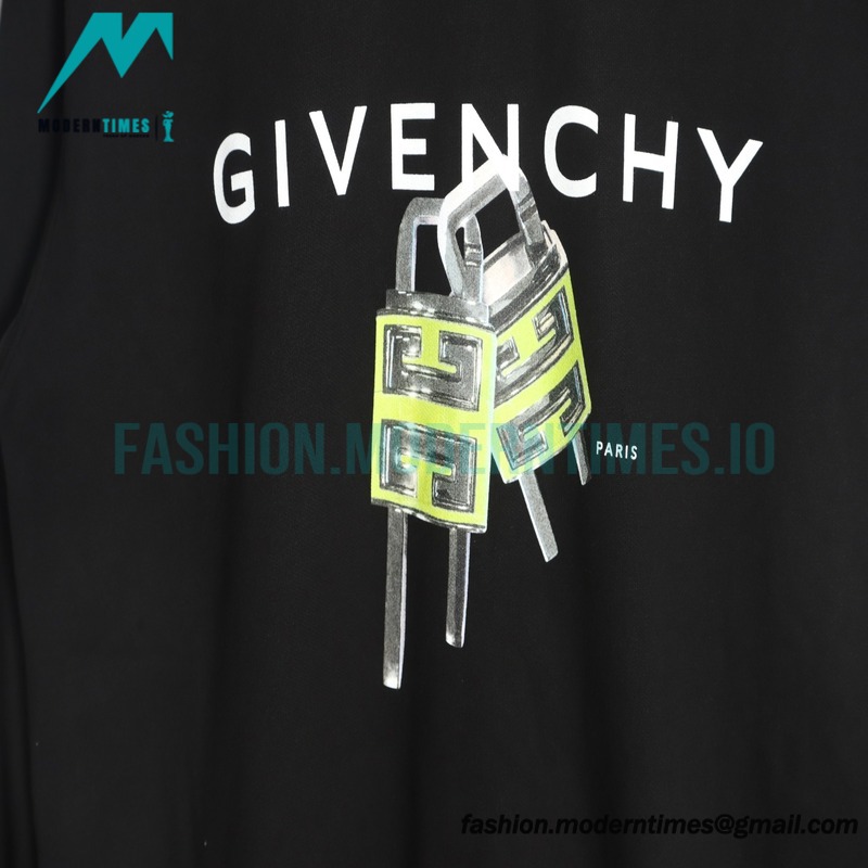 Givenchy - 22SS Reverse Letter Crewneck Hoodie