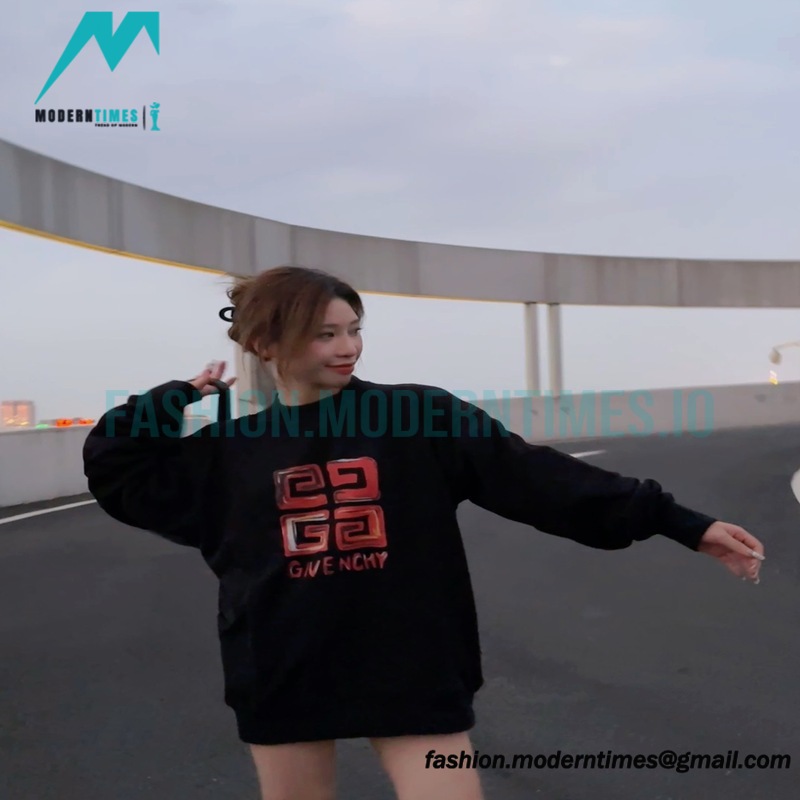 Givenchy - 23FW Four-star Printed Crew Neck Hoodie