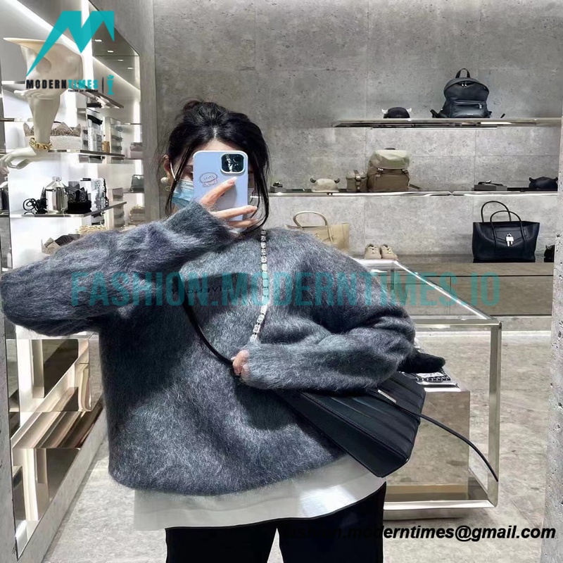 Givenchy - 21FW Dog Head Mohair Crewneck Sweater