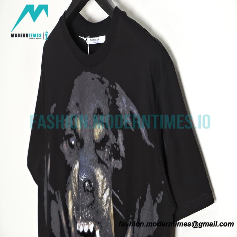Givenchy - Big Dog Print Crewneck Short Sleeve T-shirt