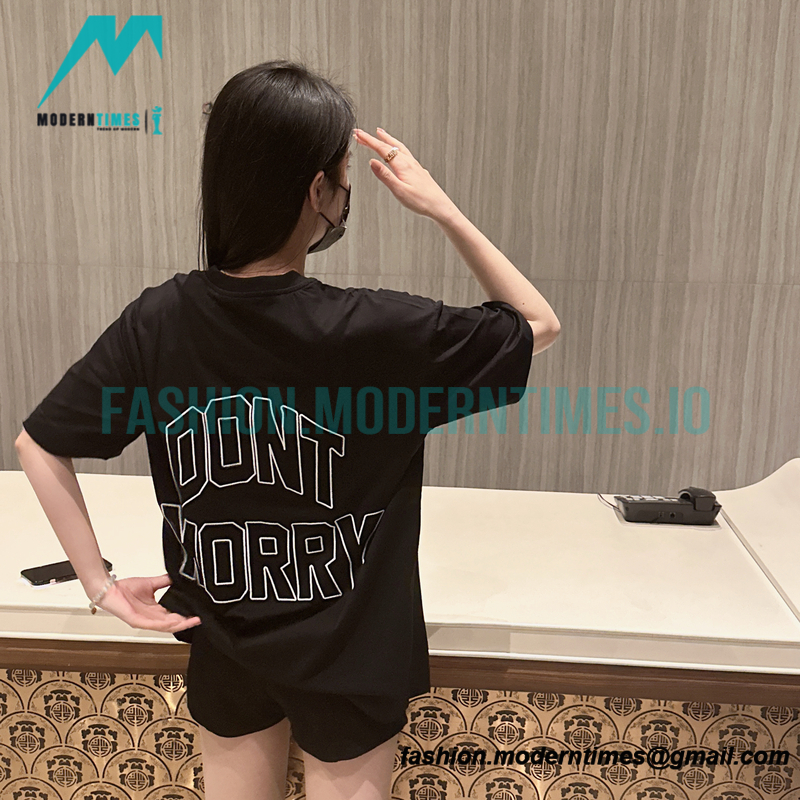Givenchy - 23SS Hollowed Letter Embroidery Short Sleeve T-shirt