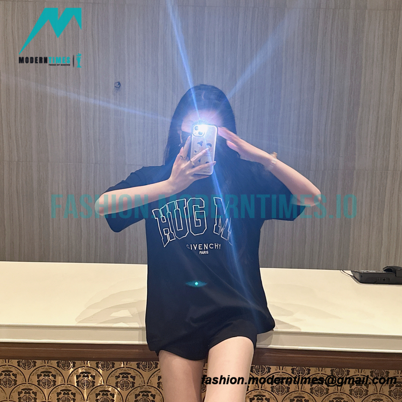 Givenchy - 23SS Hollowed Letter Embroidery Short Sleeve T-shirt