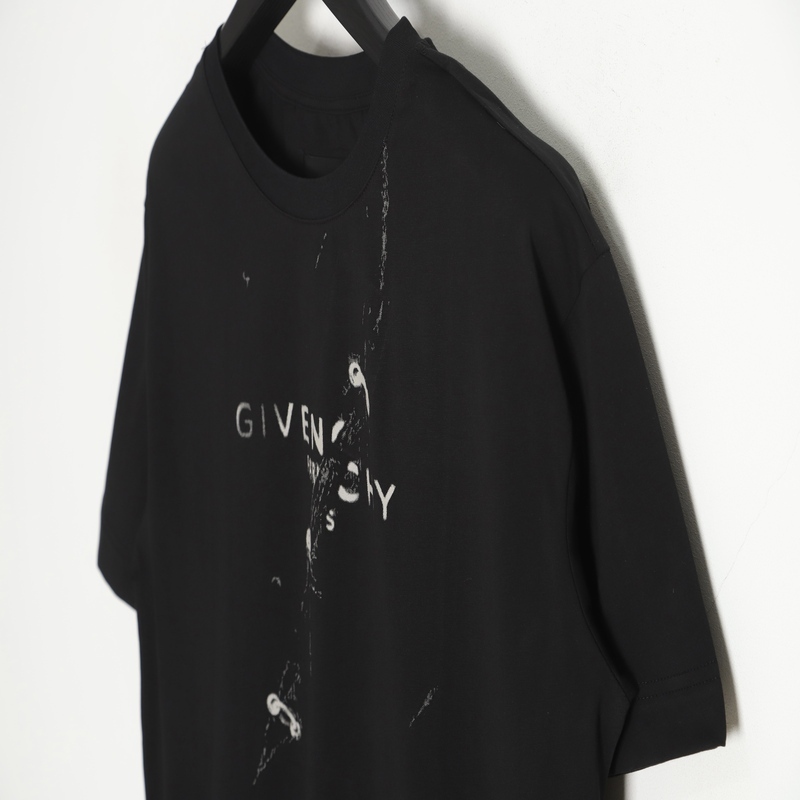 Givenchy - 23SS Visal Print Short Sleeve T-shirt