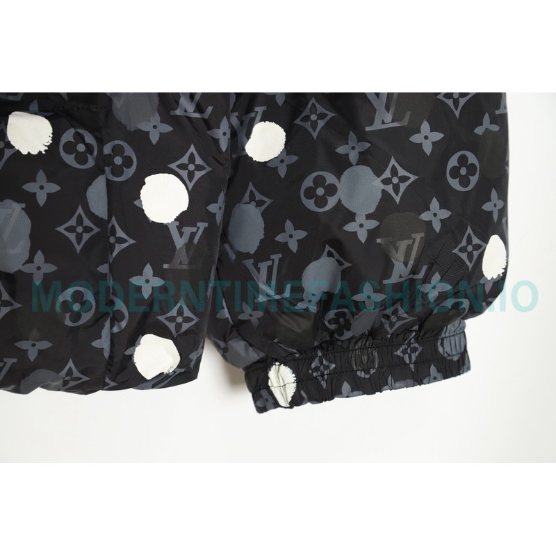 Louis Vuitton - Yayoi Kusama 23FW Polka Dot Down Jacket