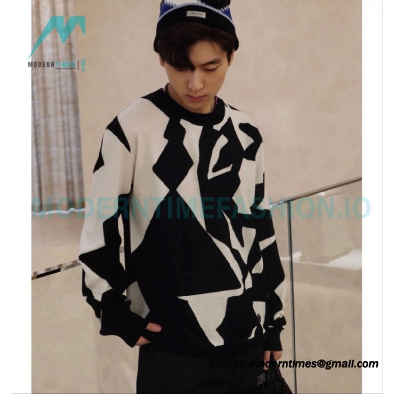 Louis Vuitton - 23FW Black And White Geometric Crewneck Sweater