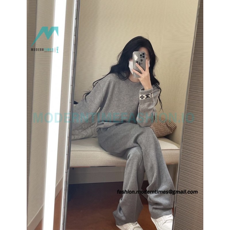 Louis Vuitton - 23SS Solid Color Cuff Logo Knit Sweater