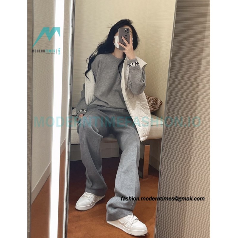 Louis Vuitton - 23SS Solid Color Cuff Logo Knit Sweater