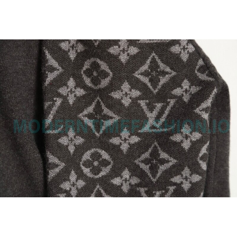 Louis Vuitton - Sweater With Presbytery Sleeves