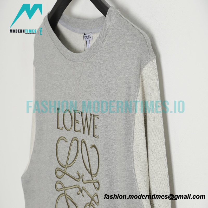  Loewe - Classic Big Logo Embroidered Round Neck Hoodie