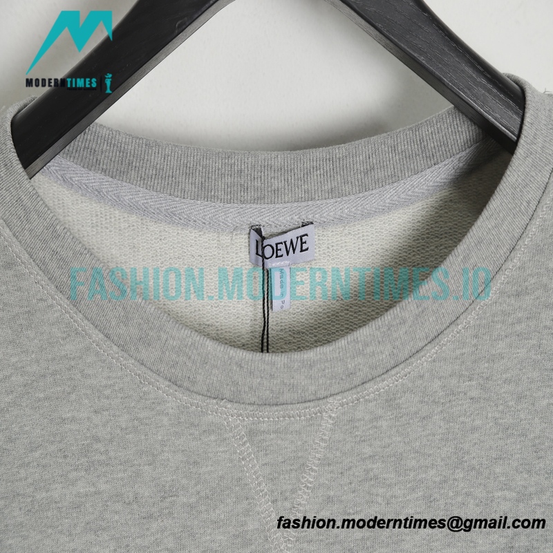  Loewe - Classic Big Logo Embroidered Round Neck Hoodie