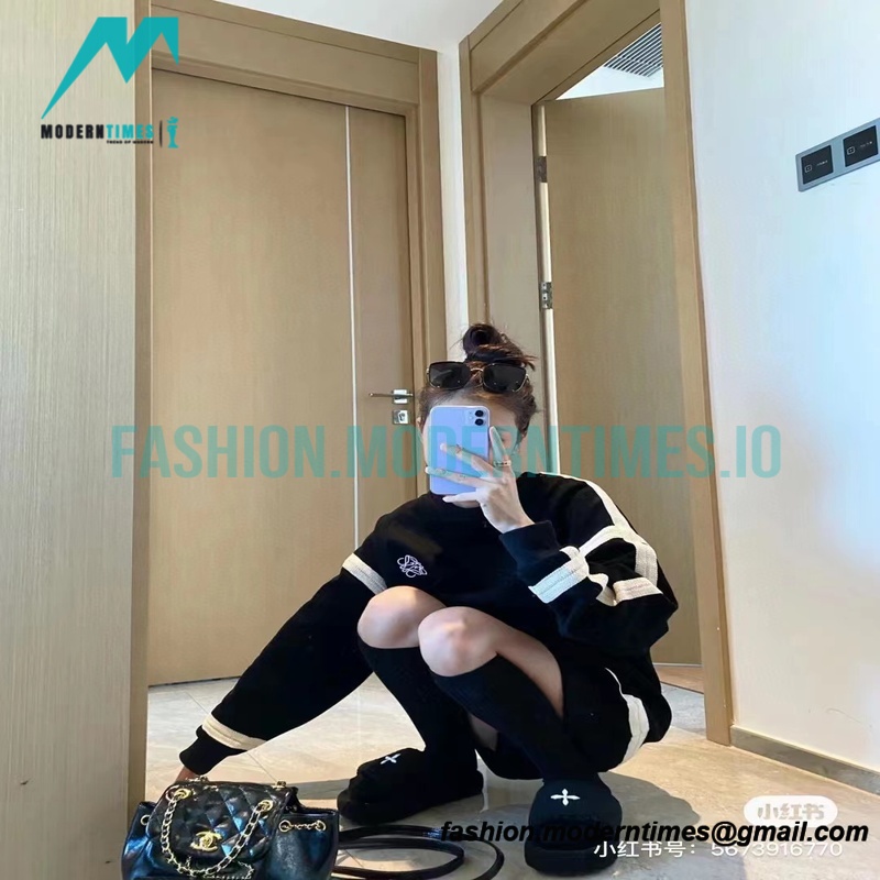 Loewe - 22FW Ribbon Embroidered Crew-neck Sweater