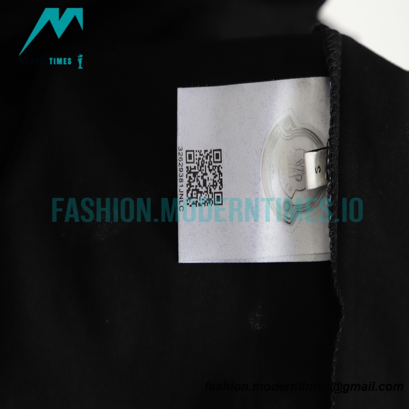 Moncler - Chest Scissors Badge Short-sleeved T-shirt