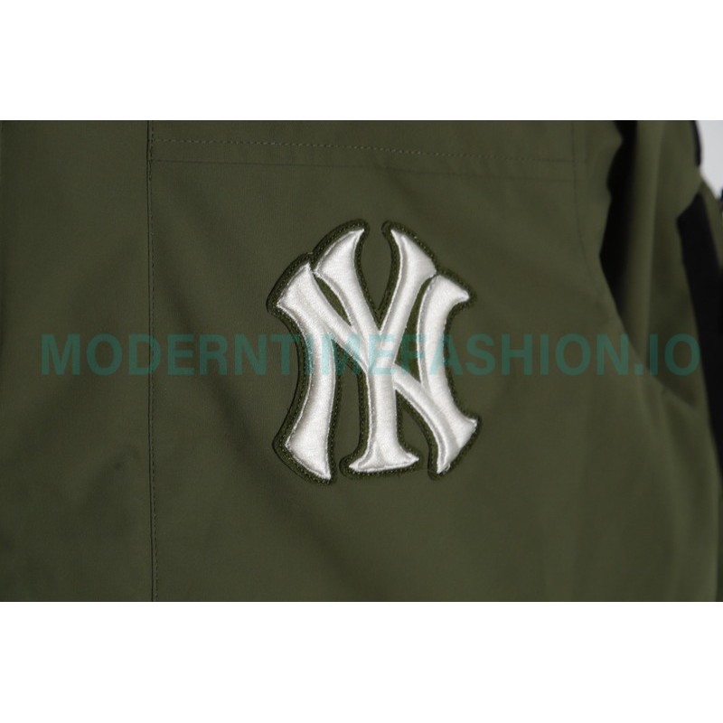 MLB - Chest Embroidered Logo Fur Collar Hooded Down Jacket