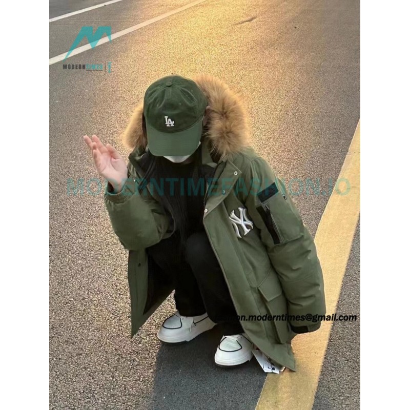 MLB - Chest Embroidered Logo Fur Collar Hooded Down Jacket