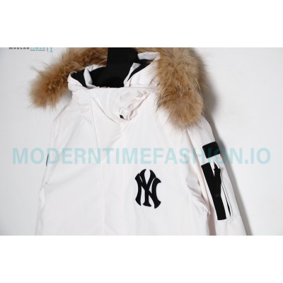 MLB - Chest Embroidered Logo Fur Collar Hooded Down Jacket