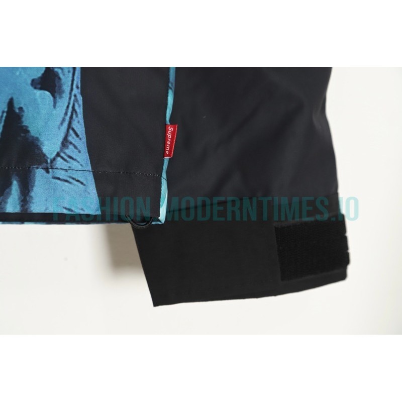 Supreme - The North Co-branded Face Lady Liberty Jacket