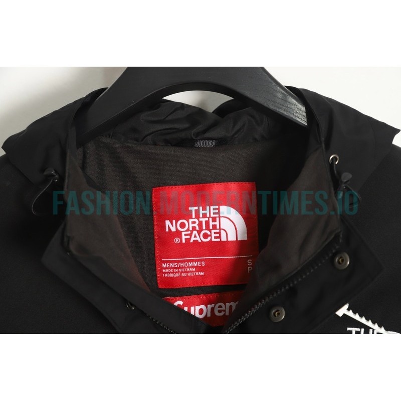 Supreme - The North Face Co-branded Great S Stormtrooper Jacket