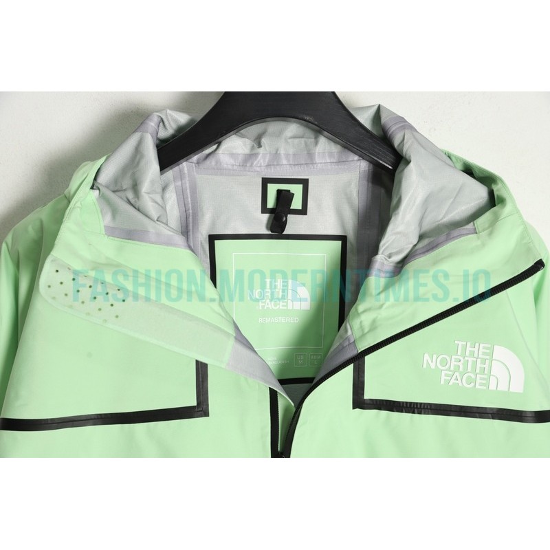 The North Face - Fully Pressed Rubber Hardshell Outdoor Jacket