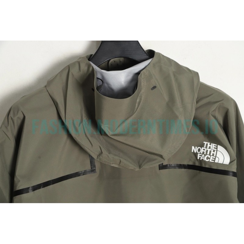 The North Face - Fully Pressed Rubber Hardshell Outdoor Jacket