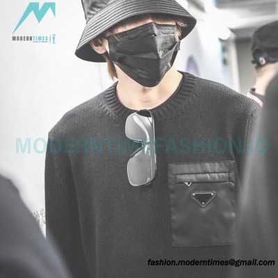 Prada - 22ss Triangle Pocket Knitted Long-sleeved Sweater