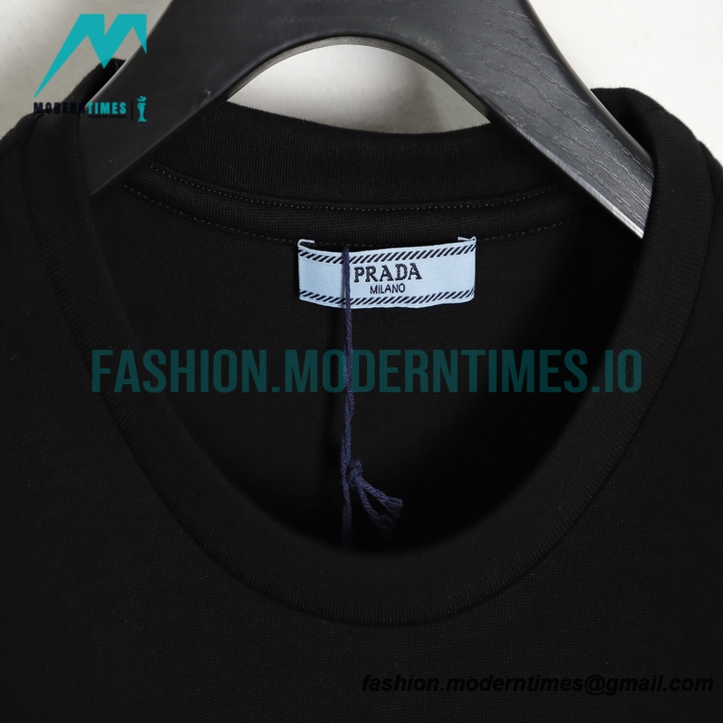 Prada - 23SS Triangle Pocket Short Sleeve T-shirt
